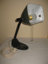 Nachlass, Tischlampe Bankerlampe VIKTORIA Lampe Typ 2467 Bauhaus aus 30er Jahre