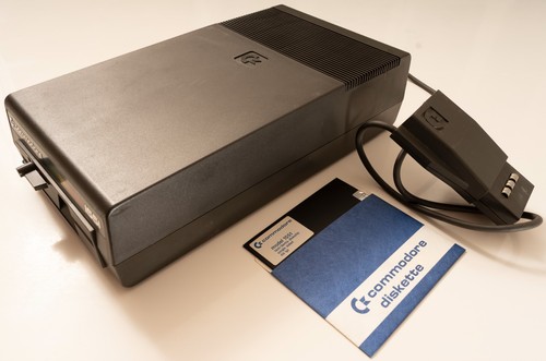 Commodore 1551 floppy - commodore, disk