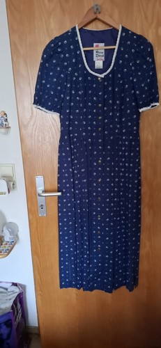Bezauberndes damenkleid - bezauberndes,