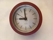 VDO Tischuhr Cockpit In Leder Bordaux Sehr Selten .Für Nostalgie Kenner ein Muss