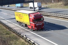 LKW Foto DAF XF Planensattelzug Deutschland rot Lohmann Italienlogistik #l4el