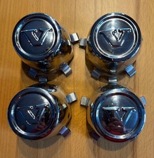 VOLVO 4 Nabenkappen - verchromt 6844835