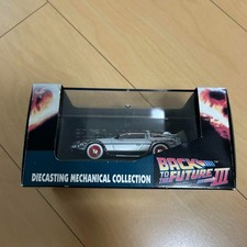 Zurück in die Zukunft III Maßstab 1:43 ZURÜCK IN DIE ZUKUNFT DeLorean Teil III