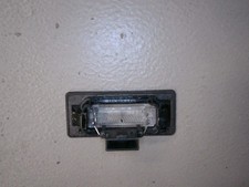 Kennzeichenleuchte Seitlich Rechts VW Passat Variant 2.0 TDI Bj 2005 3C/3CC
