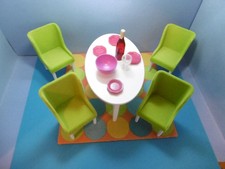 Esszimmermöbel gedeckter