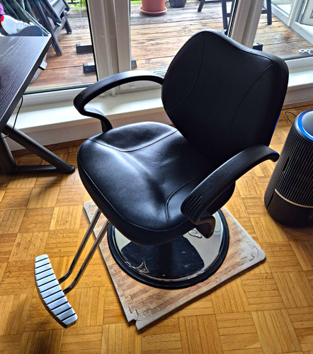 Schwarzer friseurstuhl - schwarzer,