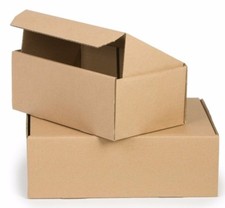 KLAPPDECKELKARTONS KLEIDERBOX