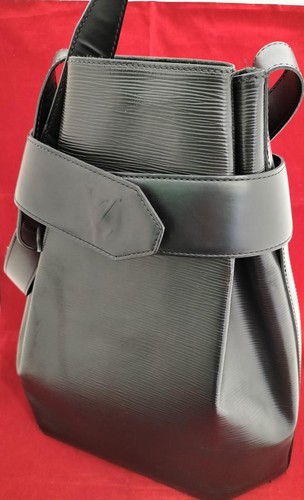 Louis vuitton epi - louis, de