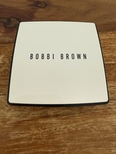 Bobbi Brown Vitamin Enriched Pressed Powder Yellow