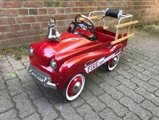 Altes schönes Blech Feuerwehrauto Tretauto 