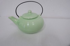 Kleine Teekanne  -  Kaffeekanne  Rillen  - Mintgrün -  Inhalt 700ml