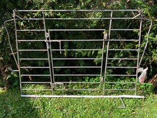 2 extra angefertigte Hundegitter/Trennwände aus Edelstahl für Ford Focus Bj 2003