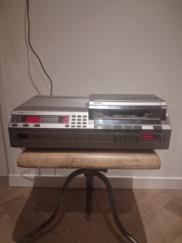 Philips 2334 videorecoder - philips,