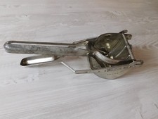 Kartoffelpresse dreieckige Küchenpresse Edelstahl Handpresse 29cm