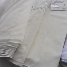 89 m Restmetragen Webgardinen, Breite 260+300cm ,  per m € 1,10