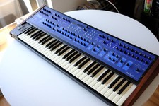 Dave Smith Instruments Poly