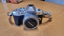 Olympus OM-D E-M10 Mark III Systemkamera - Kit - silber