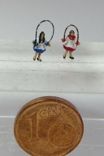 X113 mädchen figuren - mädchen, z
