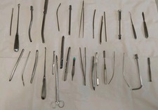 Konvolut OP Besteck Chirurgisches Besteck Instrumente 30 Teile 1,3kg