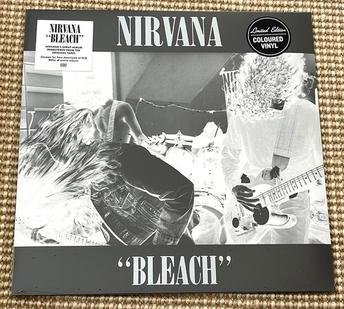 Nirvana bleach neon yellow - nirvana,