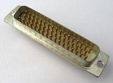 Sub-D Stecker 15 / 25 / 37 / 50 polig mit Lötkelchanschluss