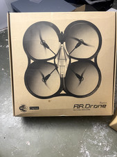 Parrot AR Drone NEU & UNBENUTZT im Originalkarton Wifi Smartphone Steuerung