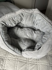 Kuschelhöhle Trixi Hund Katze