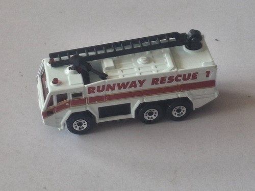 Matchbox superfast airport - superfast,