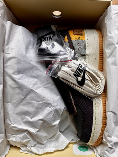 Nike air force - force, travis
