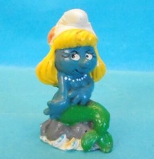 20142 MEERJUNGFRAU Schlumpfine Nr. 8 Schuppen tannengrün Wellen dunkelblau-weiß