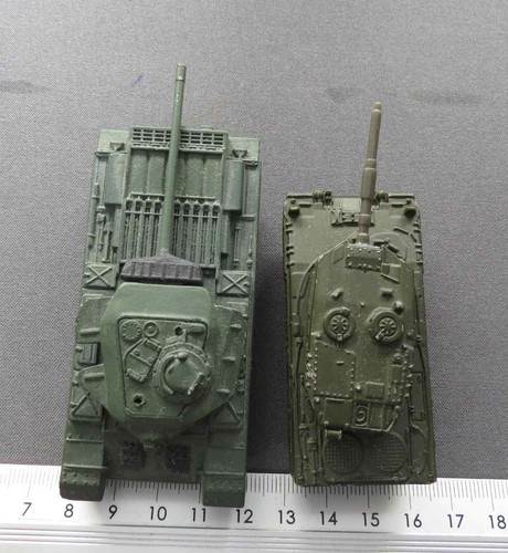 Kampfpanzer ohne - -,