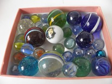 Alte Murmeln Schusser Glas 32 Stück diverse Größen