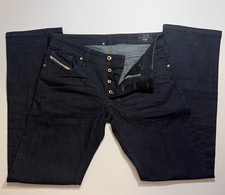 NEW DIESEL Sz 33x32 LARKEE
