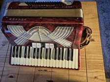 Akkordeon Hohner Verdi II rot 96 bass gold 9 Diskantregister 3 Bassregister
