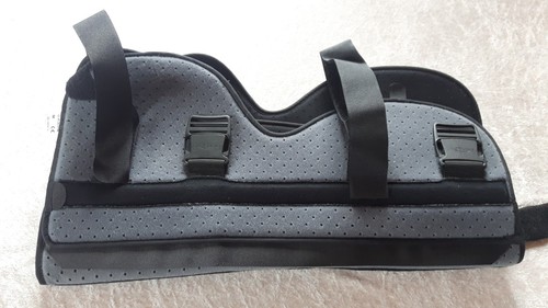 Knieruhigstellungsorthese
