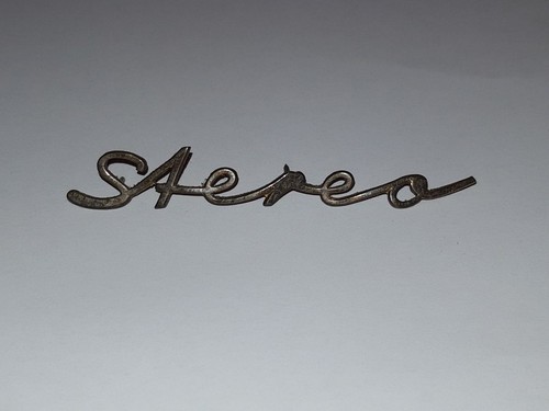 Emblem stereo aus nordmende - emblem, "stereo"