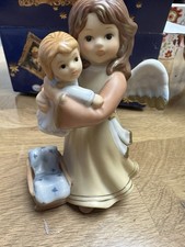 Goebel Engel mit Puppe 41-248