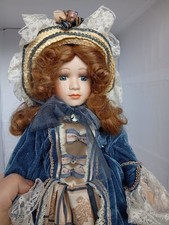 VINTAGE SAMMLERPORZELLANPUPPE