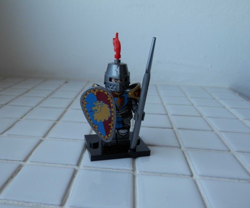 Customs figur ritter der - customs,