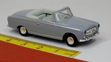 Peugeot 403 Cabrio grau