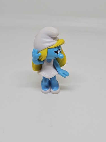 Schlumpfine model - schlumpfine,