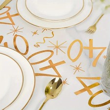 Goldener Tischläufer