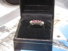 Feiner Damenring Rubin