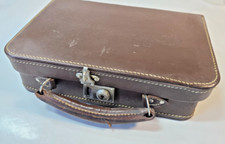 Kleiner Koffer Reise braun, Leder , Abm 27 x 17 x 7,5 cm, mit Schlüssel, Vintage