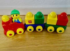Lego Duplo Primo:  Eisenbahn Zug Lok für Baby, Männchen (Lokführer)  Bausteine