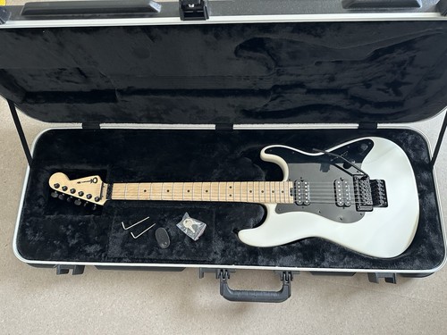 Charvel pro mod - so-cal, style