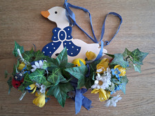 Gans mit Blumendekor,Holzgans