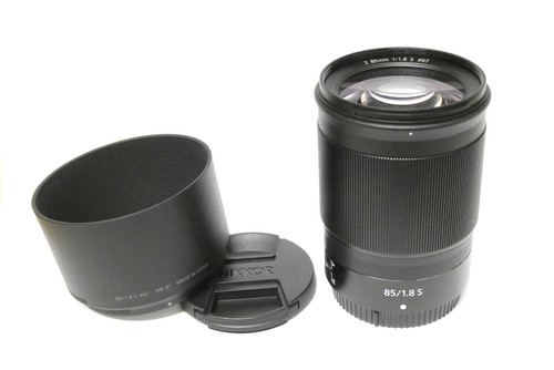 Nikon nikkor 85 - 1,8,