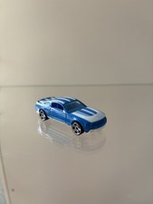 Hot Wheels Ford Mustang GT 2010 Blau Weiss Shelby GT 500