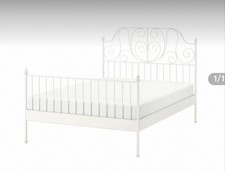 Bettgestell mit Lattenrost 140x200 – weiß, stabiler Stahlrahmen, kaum benutzt